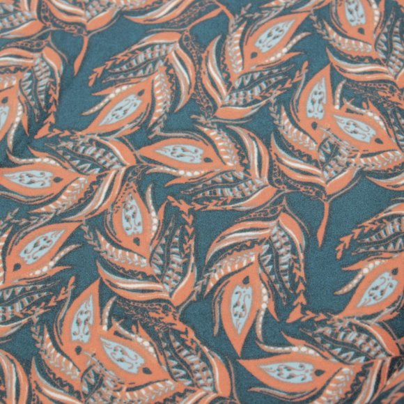 LuLaRoe Peacock Feather Pattern Leggings Size TC Tall & Curvy - Picture 2 of 4